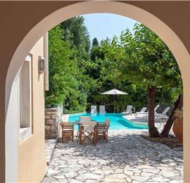 3 bedroom villa with heated pool in Kassiopi, Corfu, sleeps 6